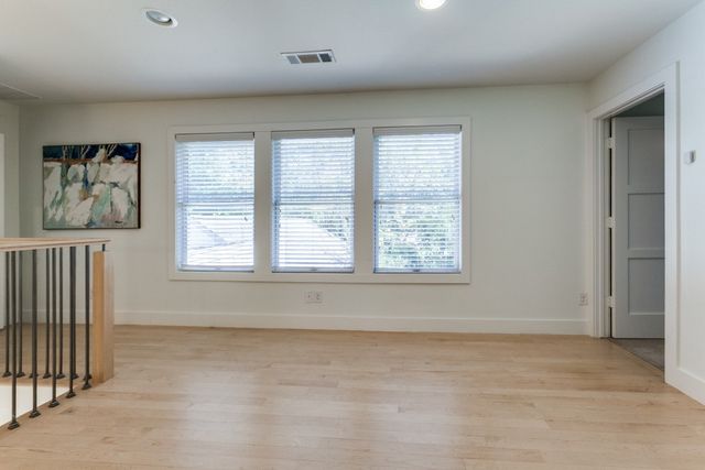 4206 Manning Lane, Dallas, TX 75220