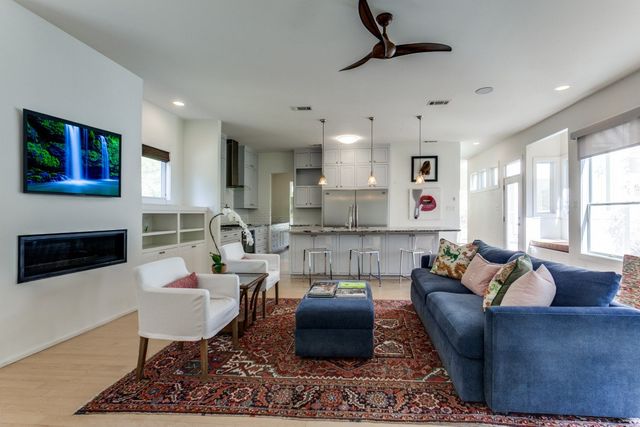 4206 Manning Lane, Dallas, TX 75220