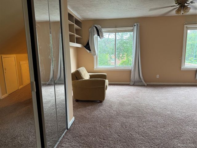 6732 Rockdale Street, Dearborn Heights, MI 48127