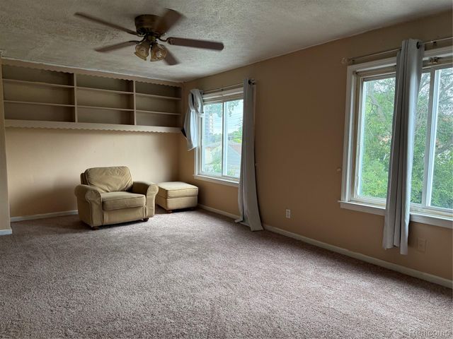 6732 Rockdale Street, Dearborn Heights, MI 48127