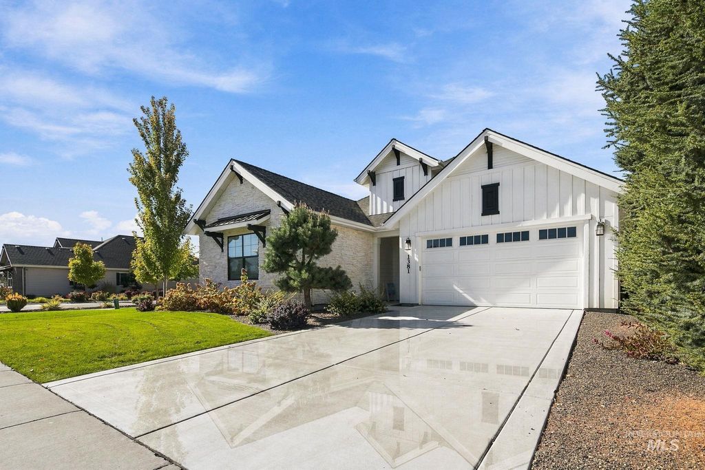 1381 N Laconia Ave, Eagle, ID 83616 photo 2