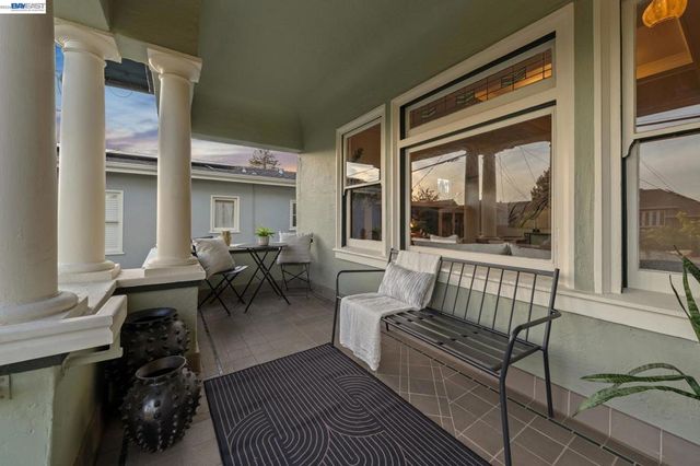 1516 WELLINGTON STREET, Oakland, CA 94602