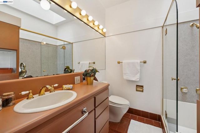 1516 WELLINGTON STREET, Oakland, CA 94602