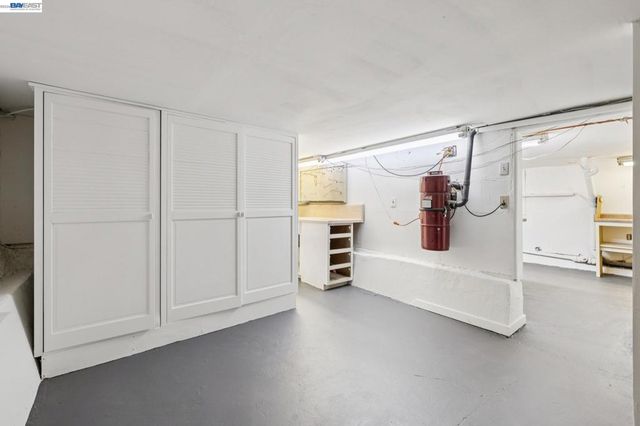 1516 WELLINGTON STREET, Oakland, CA 94602