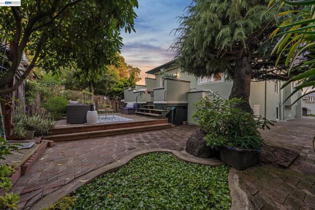 1516 WELLINGTON STREET, Oakland, CA 94602