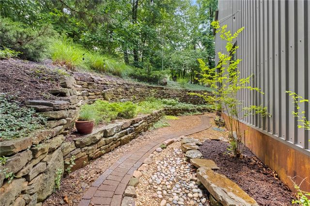 492 Vinson Avenue, Fayetteville, AR 72701