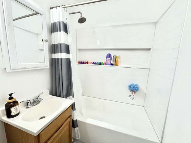 2109 Park Street, Rolling Meadows, IL 60008