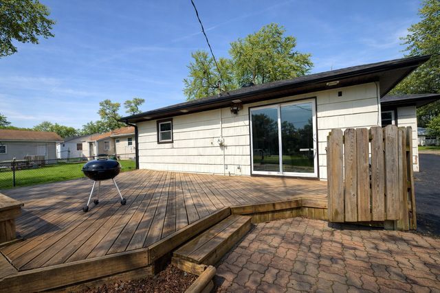 2109 Park Street, Rolling Meadows, IL 60008