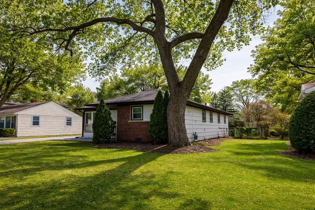 2109 Park Street, Rolling Meadows, IL 60008