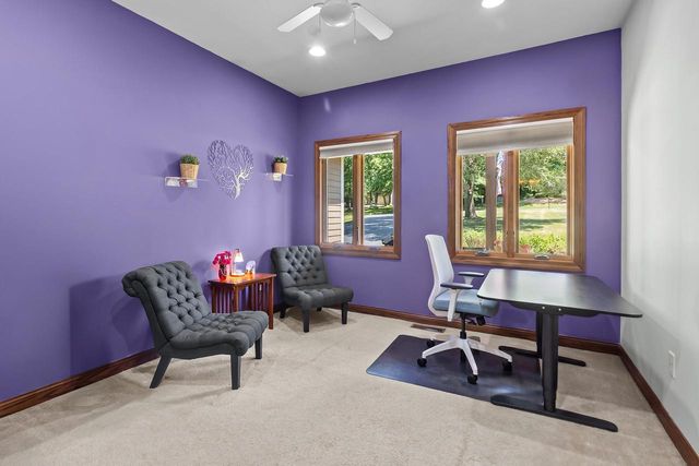 W5574 Briarwood ROAD, Elkhorn, WI 53121