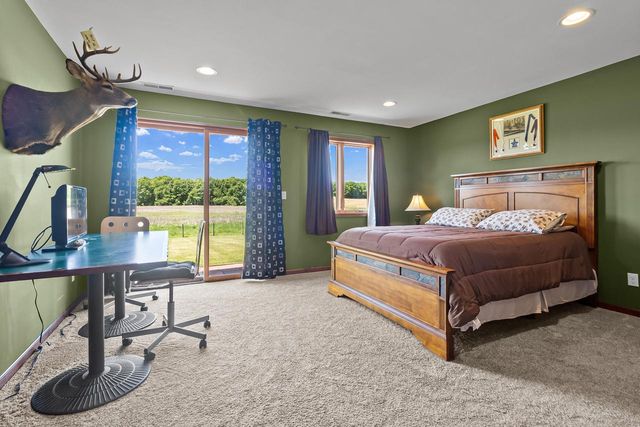 W5574 Briarwood ROAD, Elkhorn, WI 53121