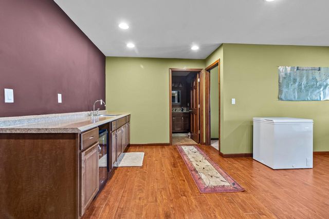 W5574 Briarwood ROAD, Elkhorn, WI 53121