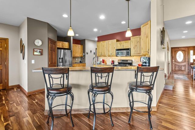 W5574 Briarwood ROAD, Elkhorn, WI 53121