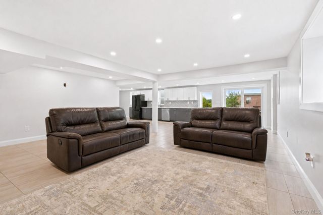 121 Marietta Avenue, Hawthorne, NY 10532