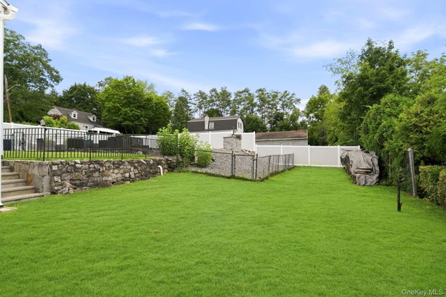 121 Marietta Avenue, Hawthorne, NY 10532