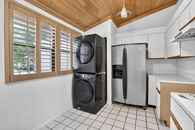 9883 NW 1st Court, Plantation, FL 33324