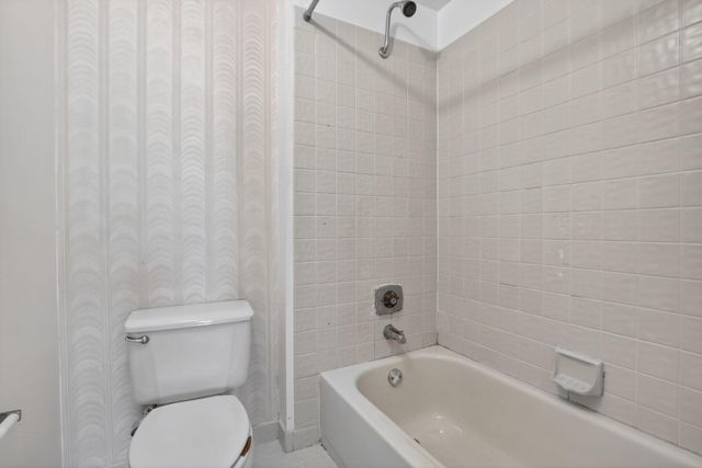 9883 NW 1st Court, Plantation, FL 33324