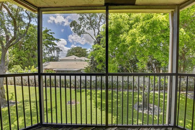 9883 NW 1st Court, Plantation, FL 33324