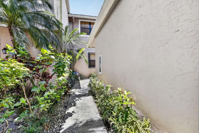 9883 NW 1st Court, Plantation, FL 33324