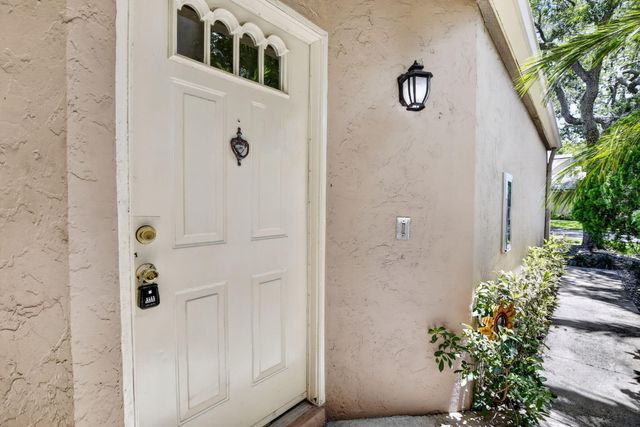 9883 NW 1st Court, Plantation, FL 33324