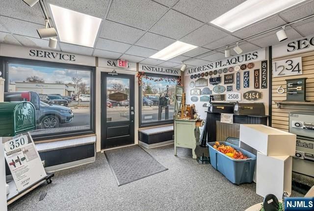 10 W Prospect Street, Waldwick, NJ 07463