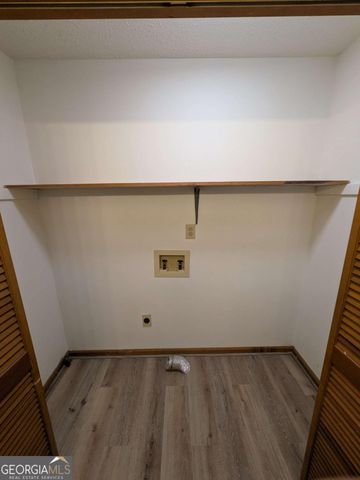 521 Penny Lane, Woodstock, GA 30188