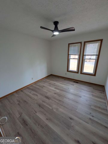 521 Penny Lane, Woodstock, GA 30188