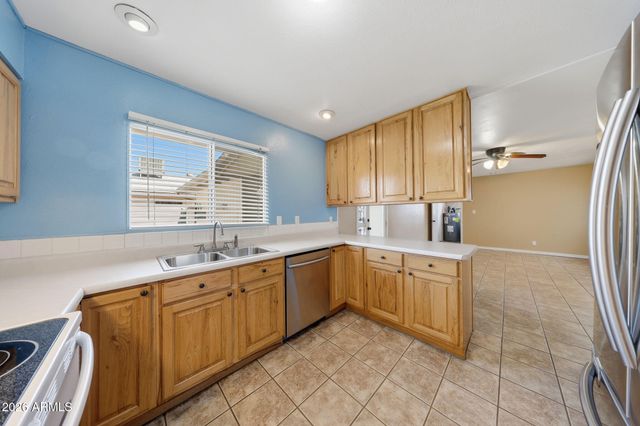 8432 N 56TH Avenue, Glendale, AZ 85302