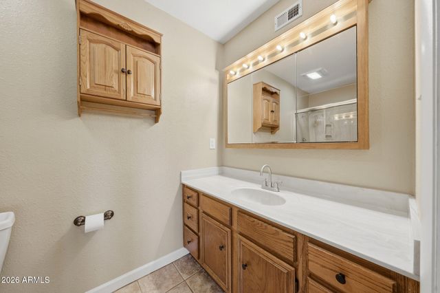 8432 N 56TH Avenue, Glendale, AZ 85302