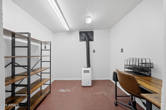 8432 N 56TH Avenue, Glendale, AZ 85302