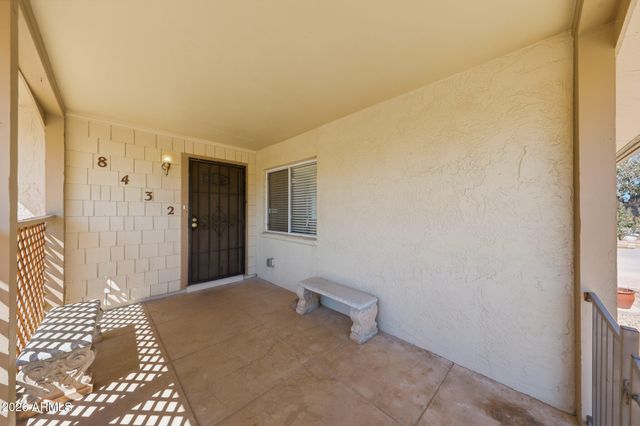 8432 N 56TH Avenue, Glendale, AZ 85302