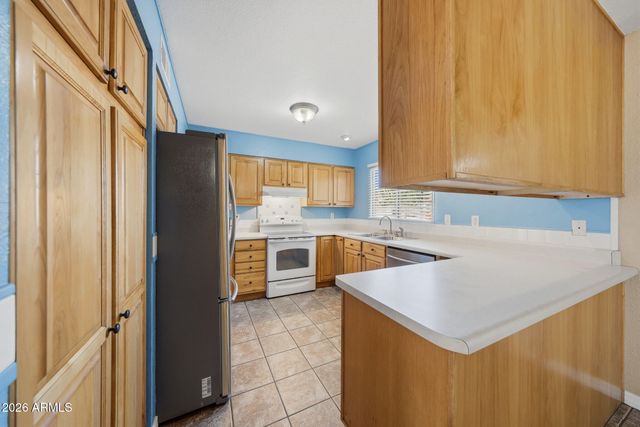 8432 N 56TH Avenue, Glendale, AZ 85302