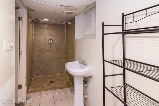 6361 Devereaux Street, Detroit, MI 48210