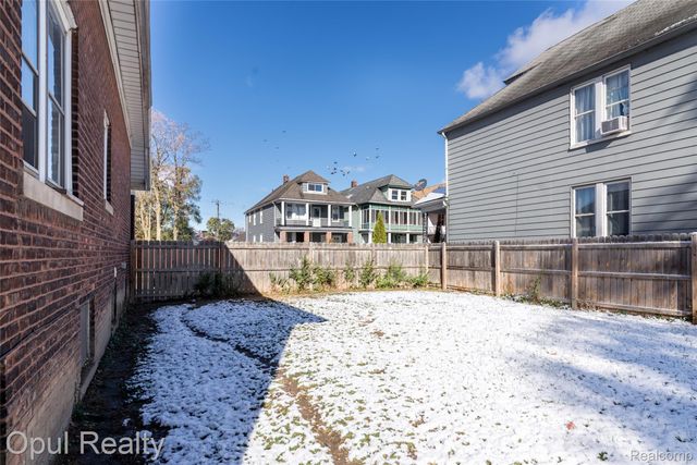 6361 Devereaux Street, Detroit, MI 48210