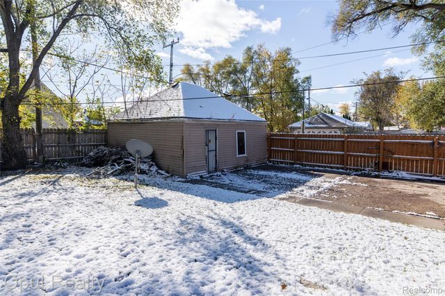 6361 Devereaux Street, Detroit, MI 48210