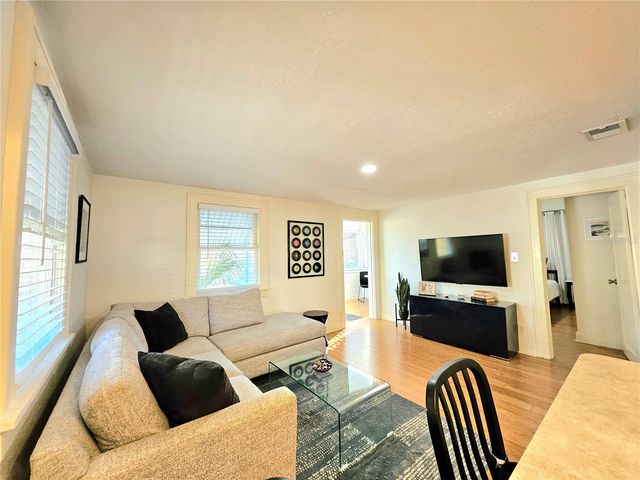 3611 4TH AVENUE N, St Petersburg, FL 33713