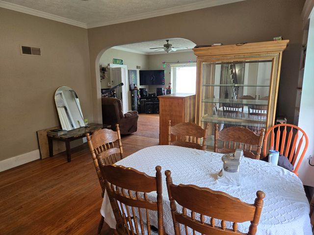 202 G Street, La Porte, IN 46350