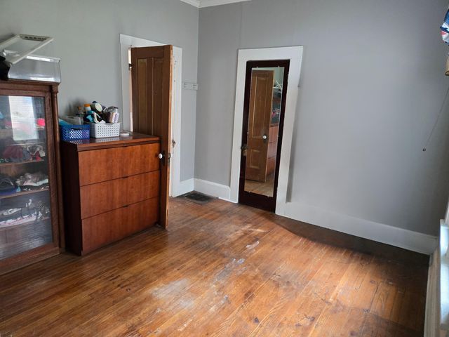 202 G Street, La Porte, IN 46350