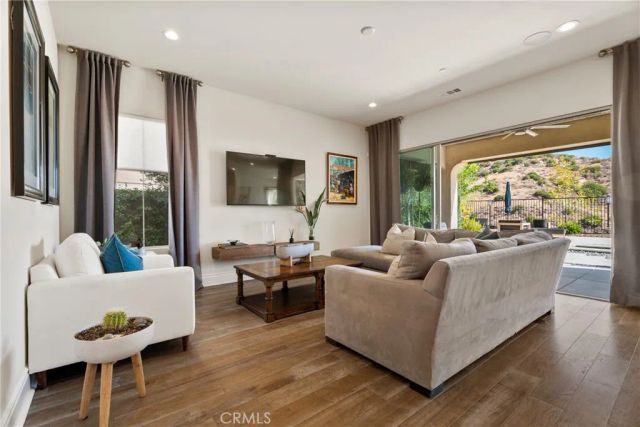 24347 W Stone Bend, West Hills, CA 91304