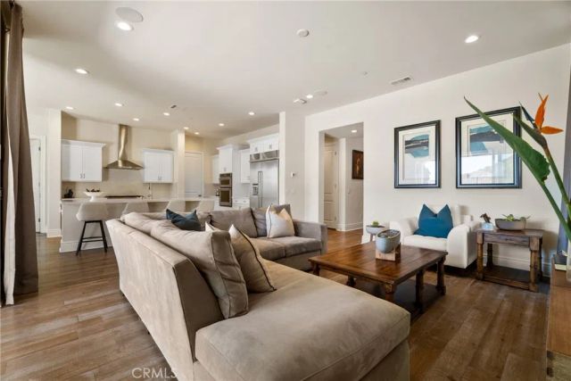 24347 W Stone Bend, West Hills, CA 91304
