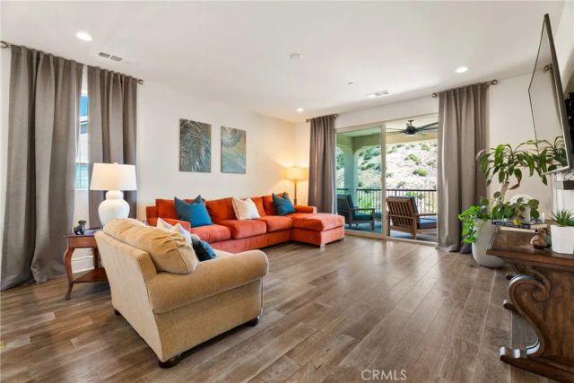 24347 W Stone Bend, West Hills, CA 91304