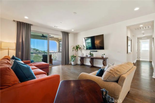 24347 W Stone Bend, West Hills, CA 91304