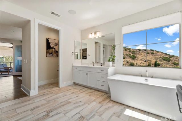 24347 W Stone Bend, West Hills, CA 91304