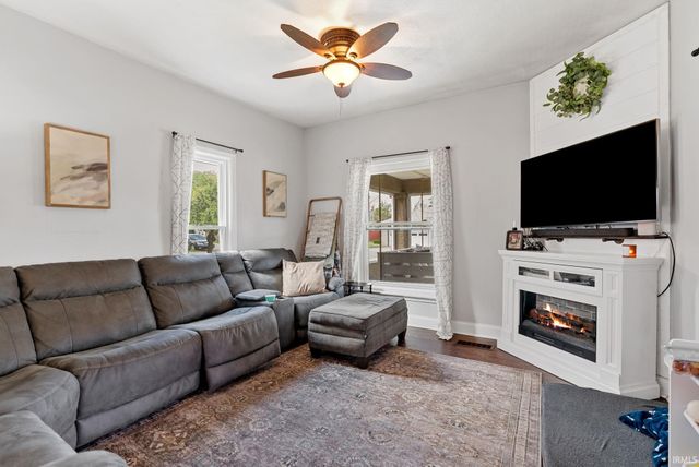 203 W Berry Street, Middlebury, IN 46540