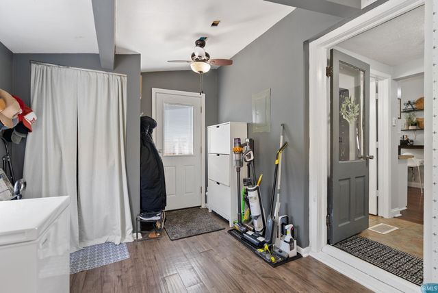 203 W Berry Street, Middlebury, IN 46540