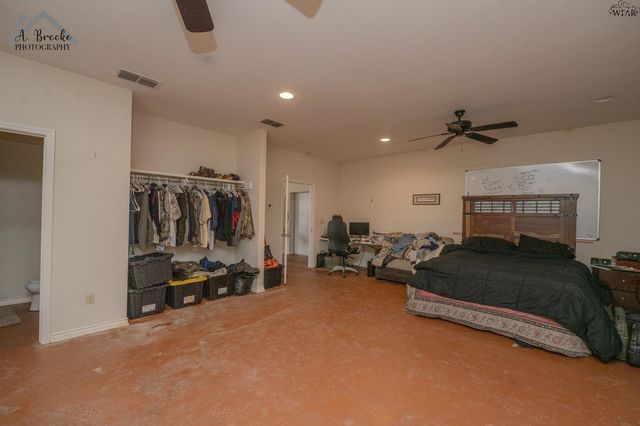 1821 S LAKE ROAD, Holliday, TX 76366