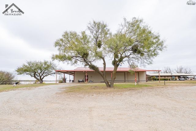 1821 S LAKE ROAD, Holliday, TX 76366