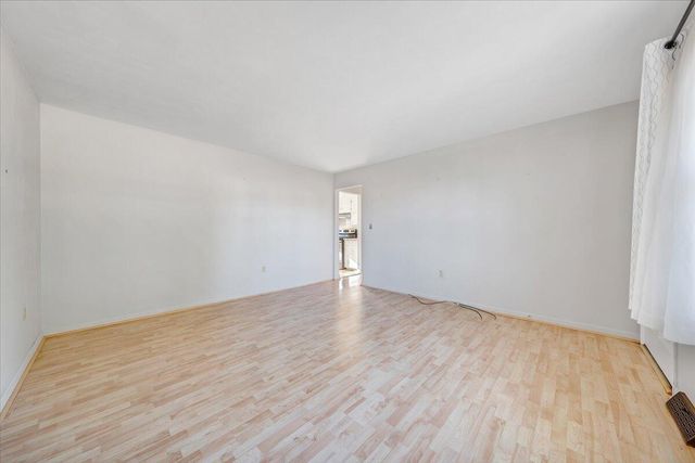 303 Farmer LN, Vinton, VA 24179