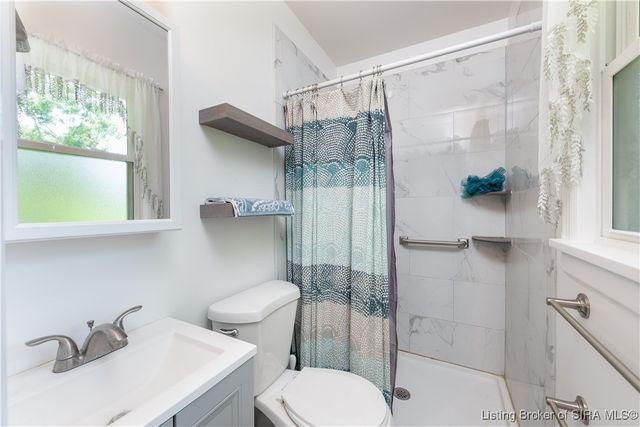 133 Edgemont Drive, New Albany, IN 47150