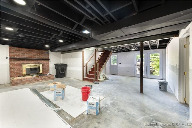 133 Edgemont Drive, New Albany, IN 47150